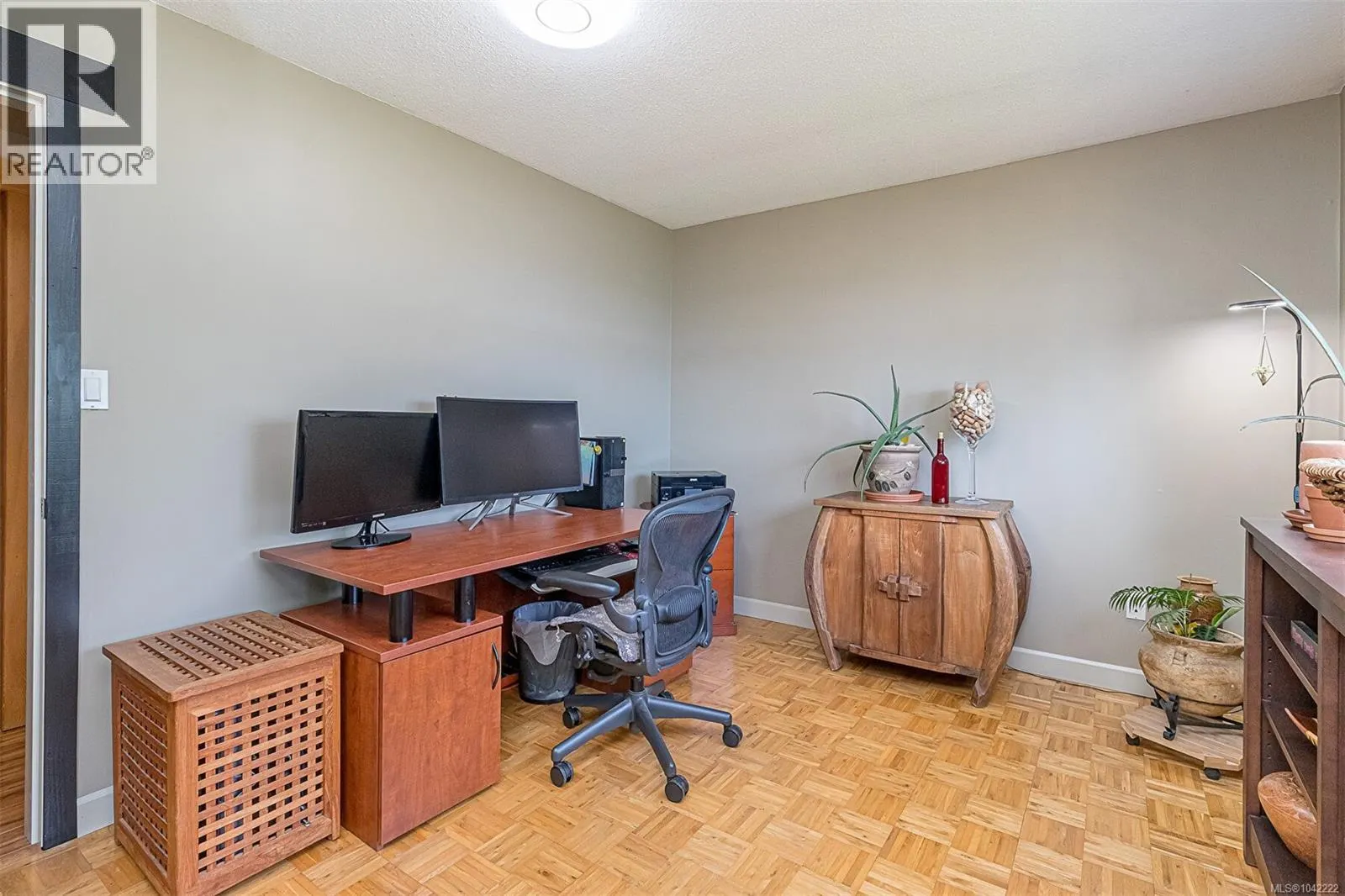 328 Tyrrell Rd
