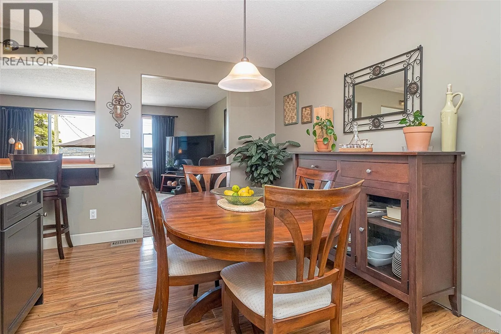 328 Tyrrell Rd