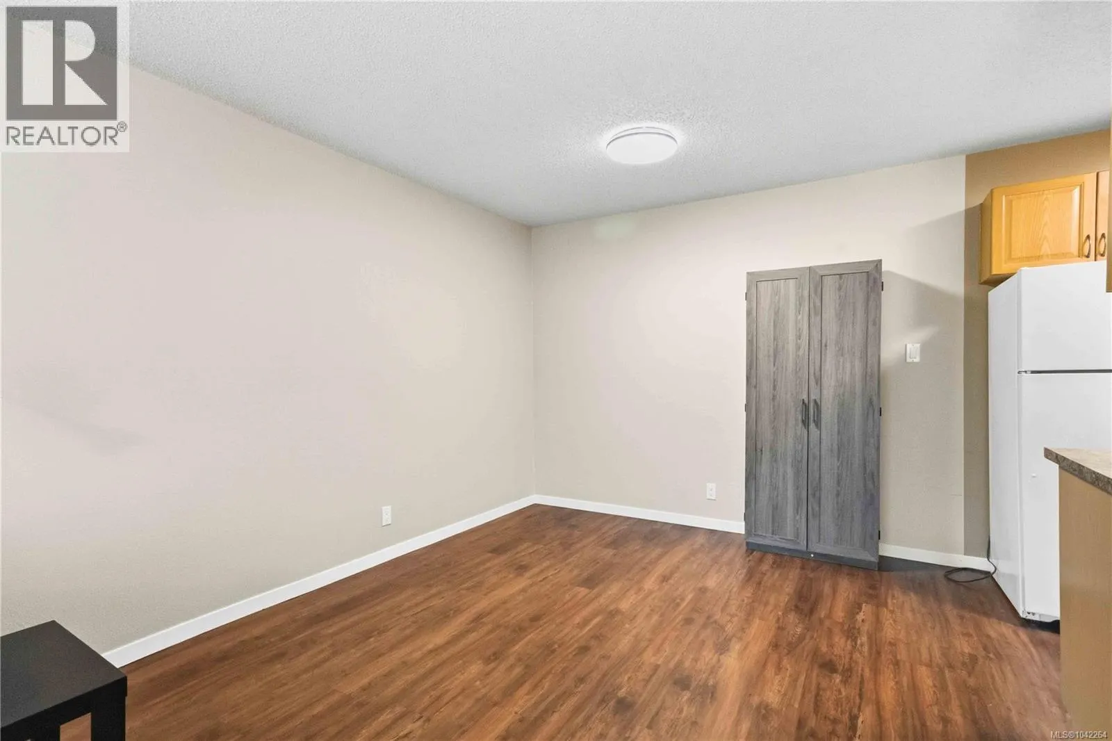 304 830 Esquimalt Rd