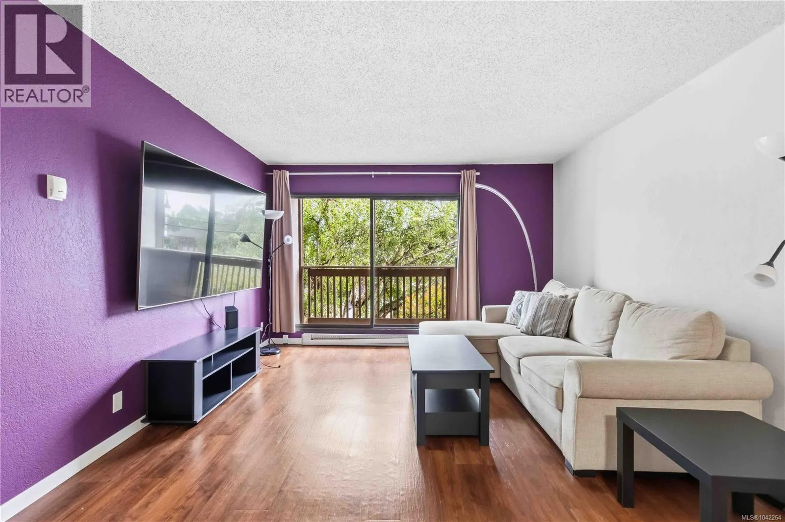 304 830 Esquimalt Rd