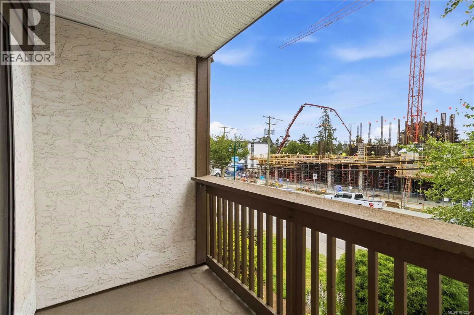 304 830 Esquimalt Rd