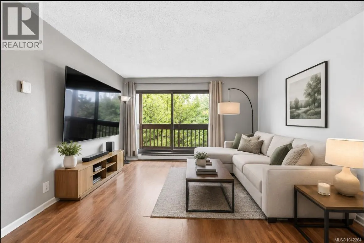 304 830 Esquimalt Rd