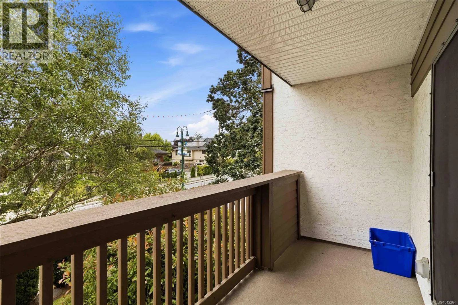 304 830 Esquimalt Rd