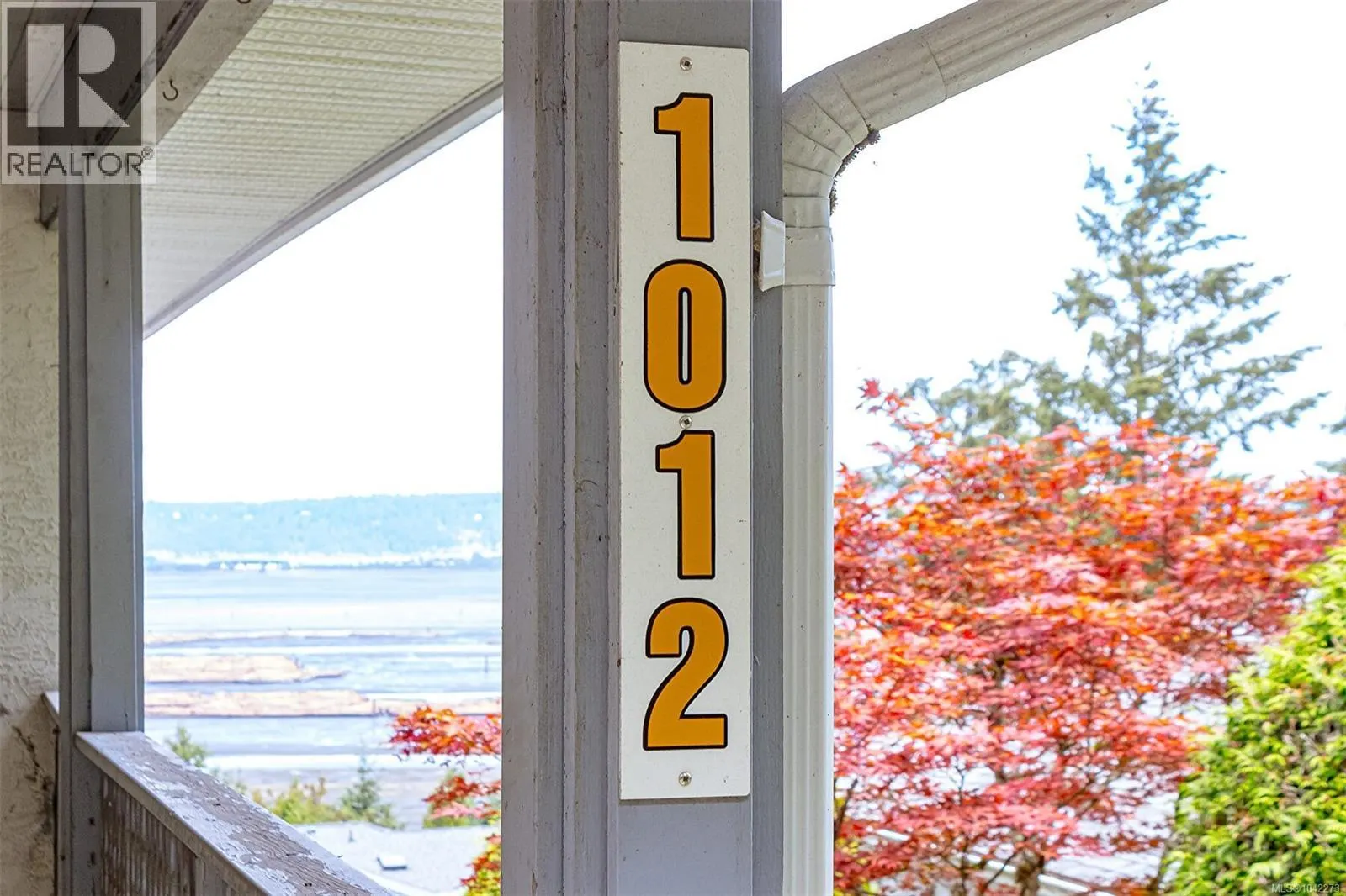 1012 Highview Terr