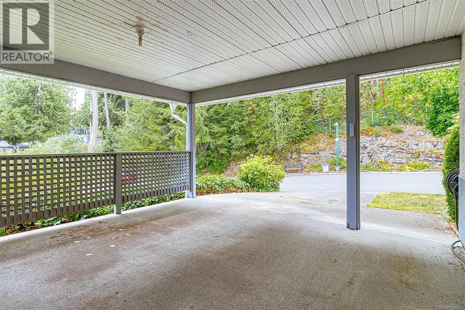 1012 Highview Terr