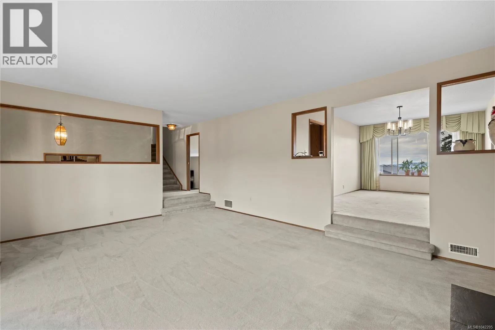718 Isle View Pl