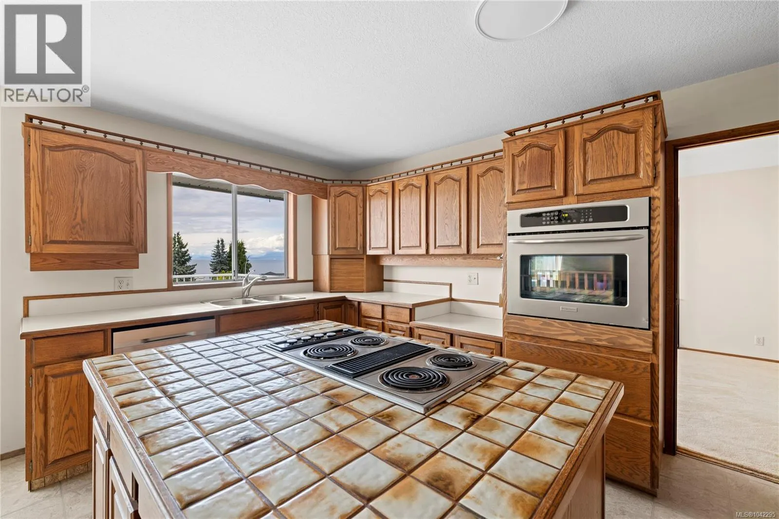 718 Isle View Pl