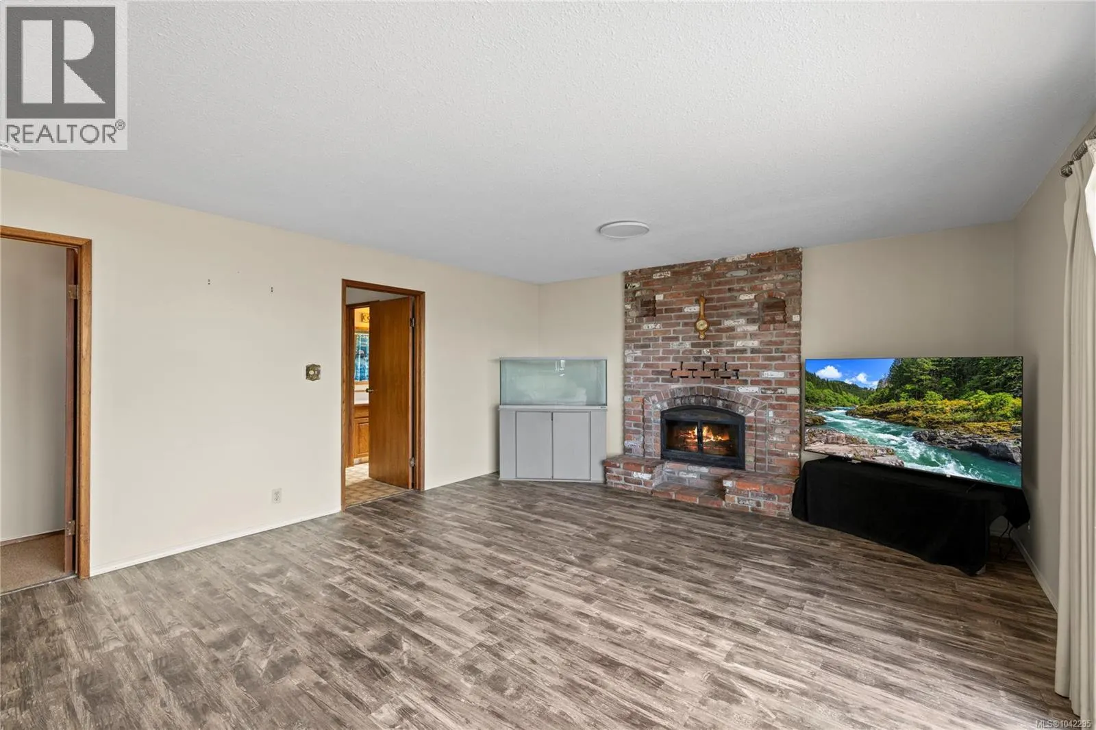 718 Isle View Pl