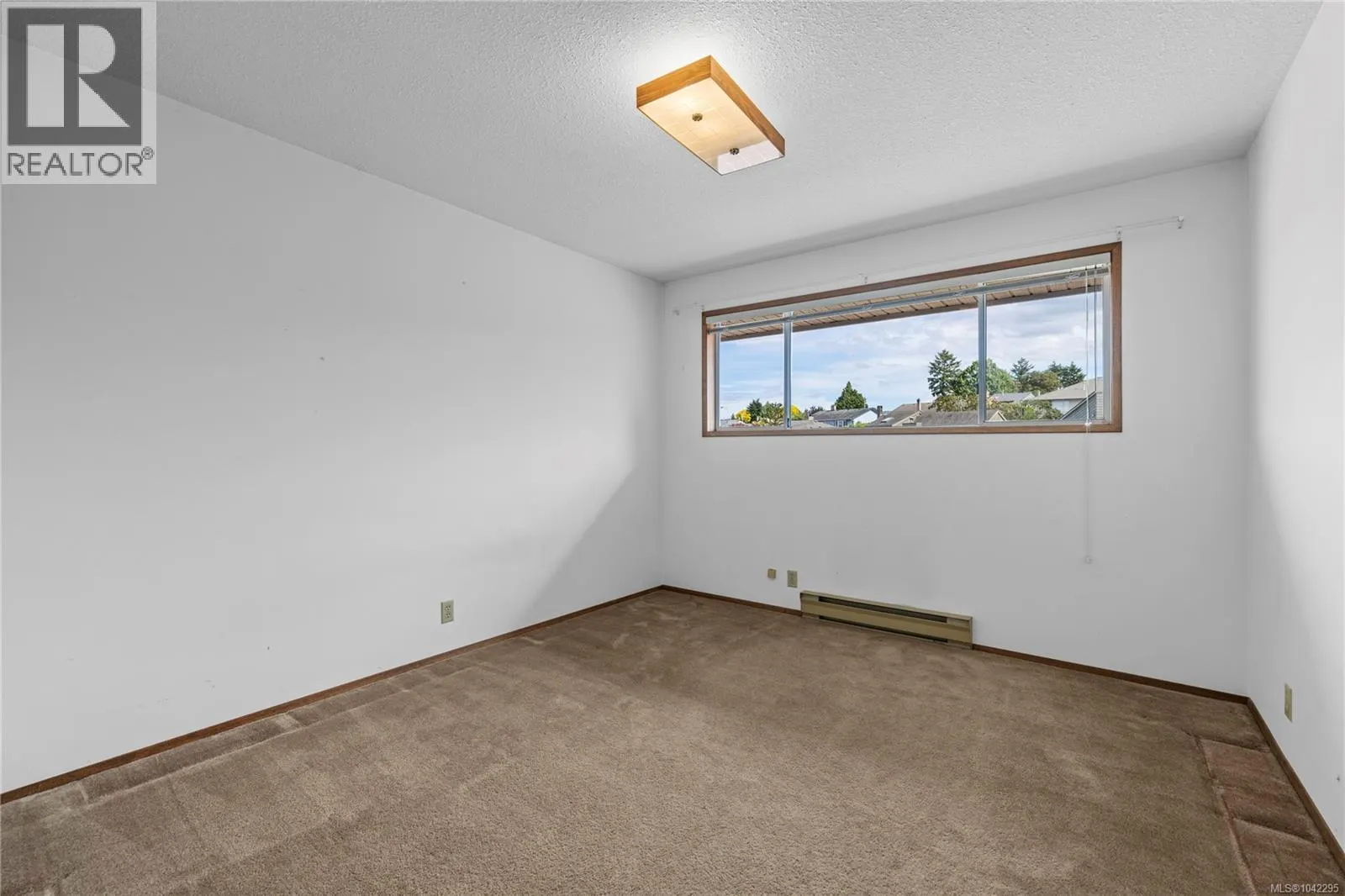 718 Isle View Pl