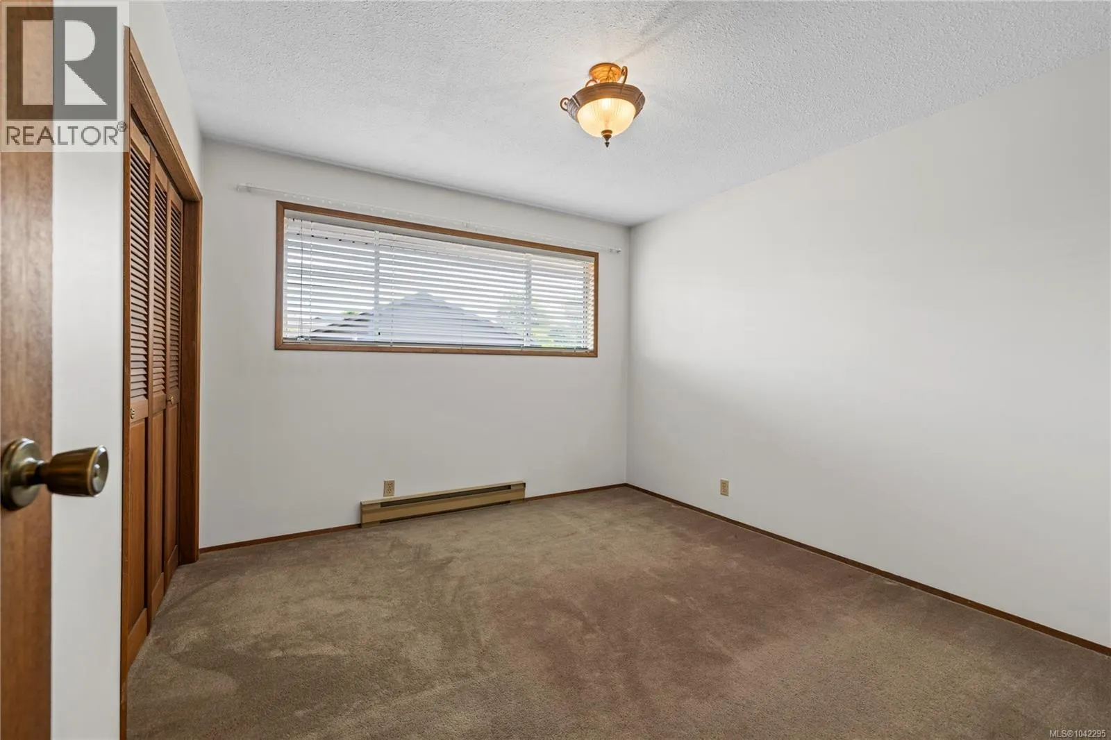 718 Isle View Pl