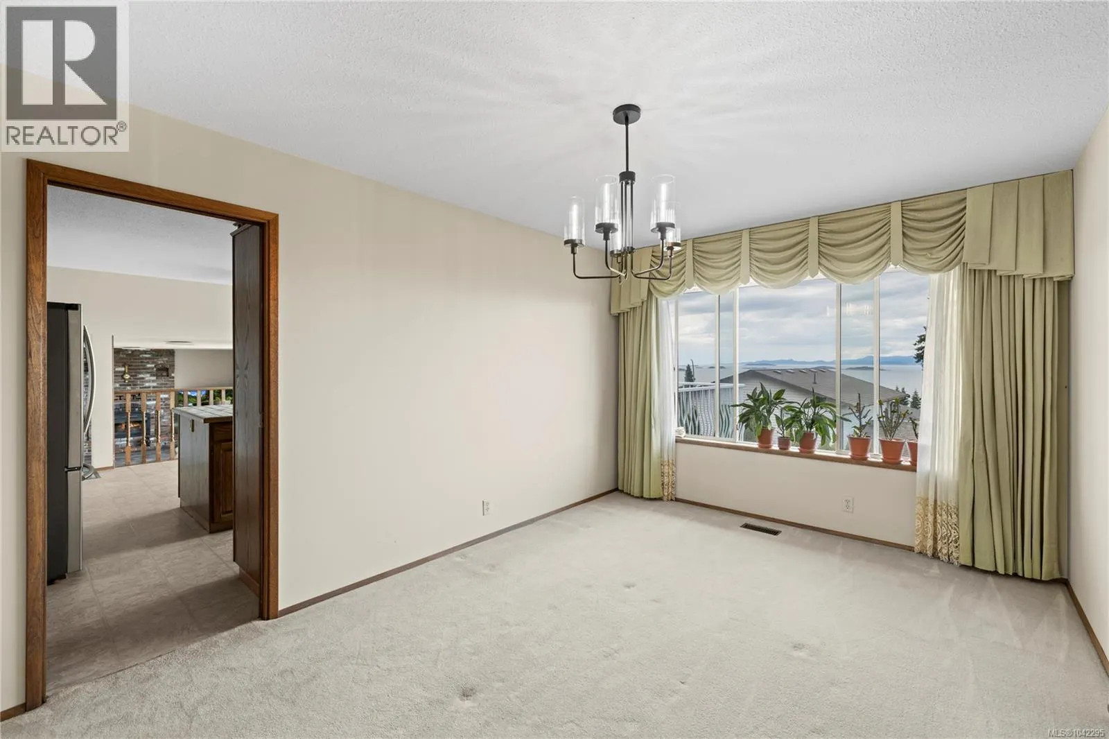 718 Isle View Pl