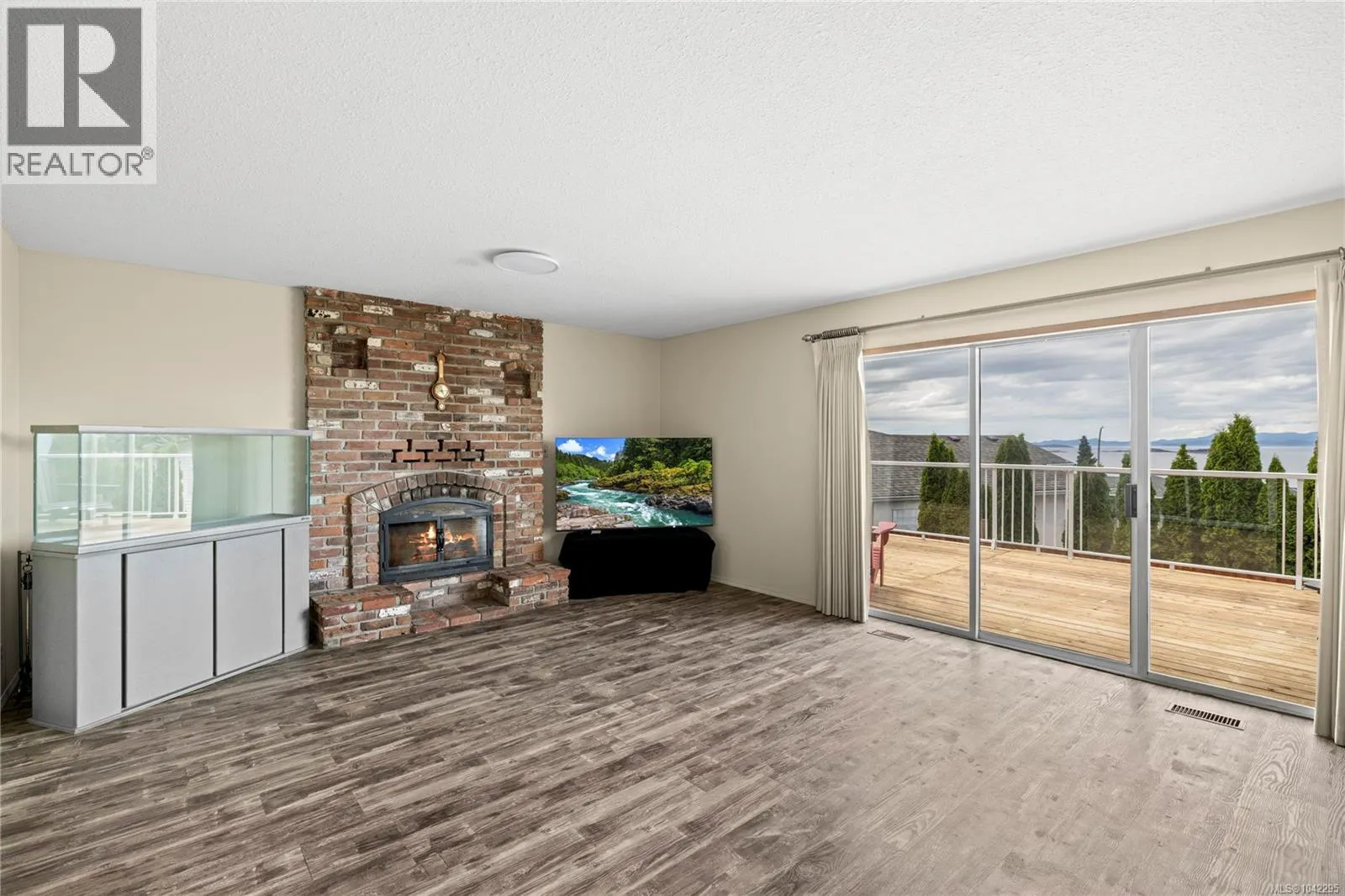 718 Isle View Pl