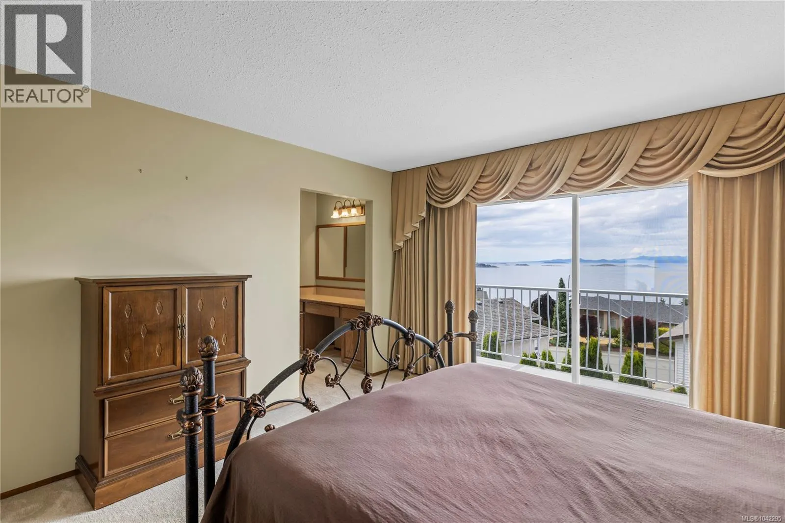 718 Isle View Pl