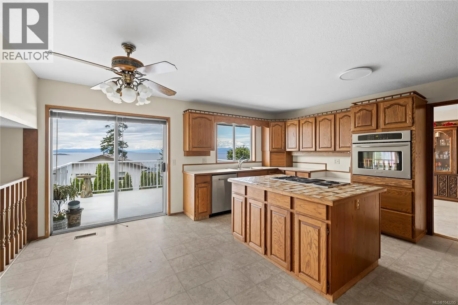 718 Isle View Pl