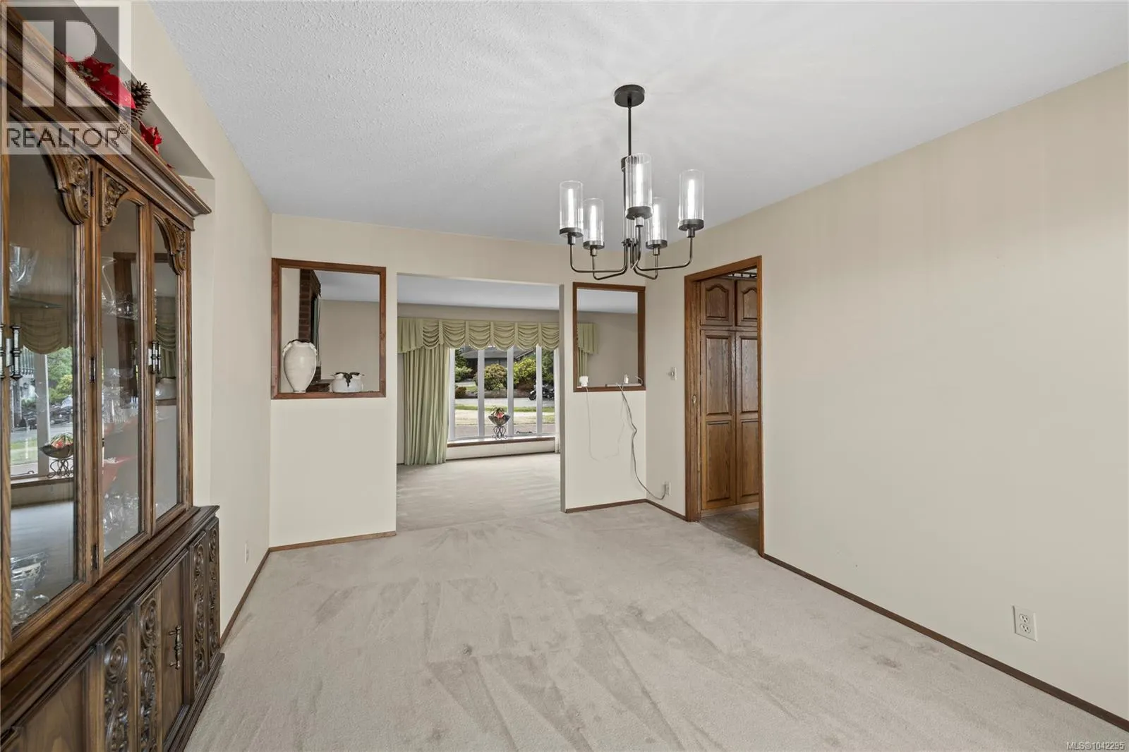 718 Isle View Pl