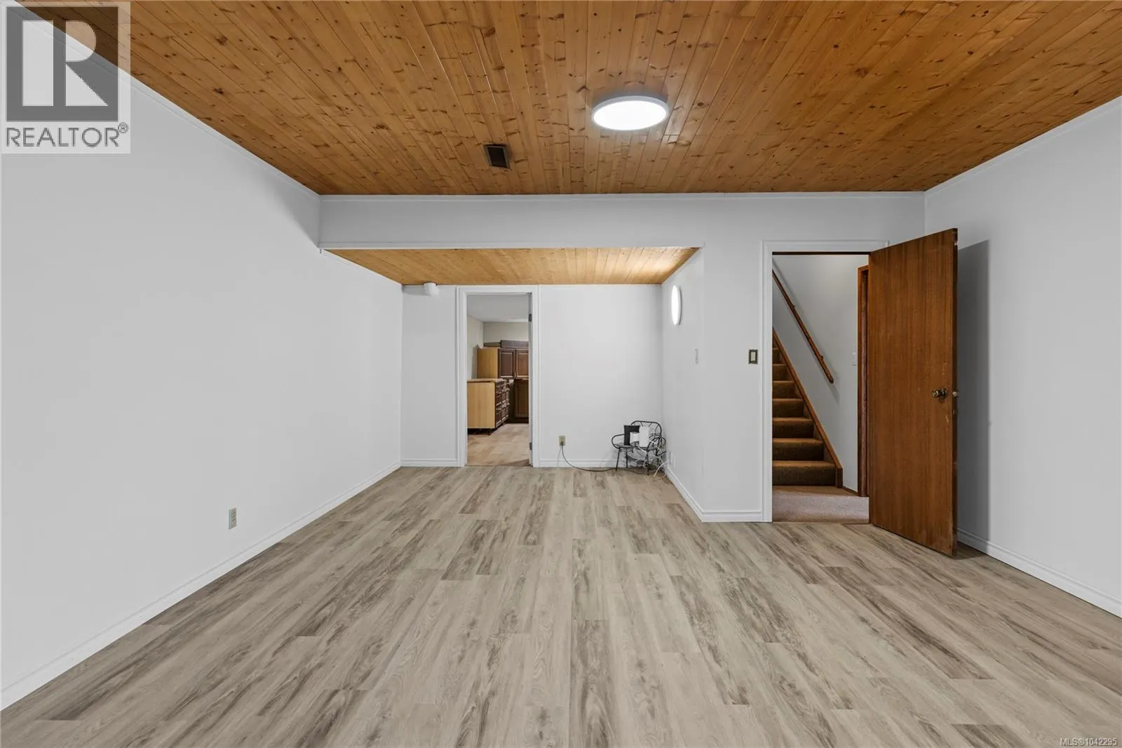 718 Isle View Pl