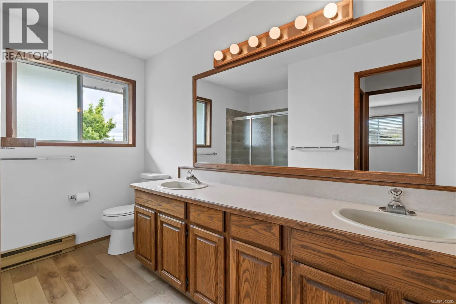 718 Isle View Pl