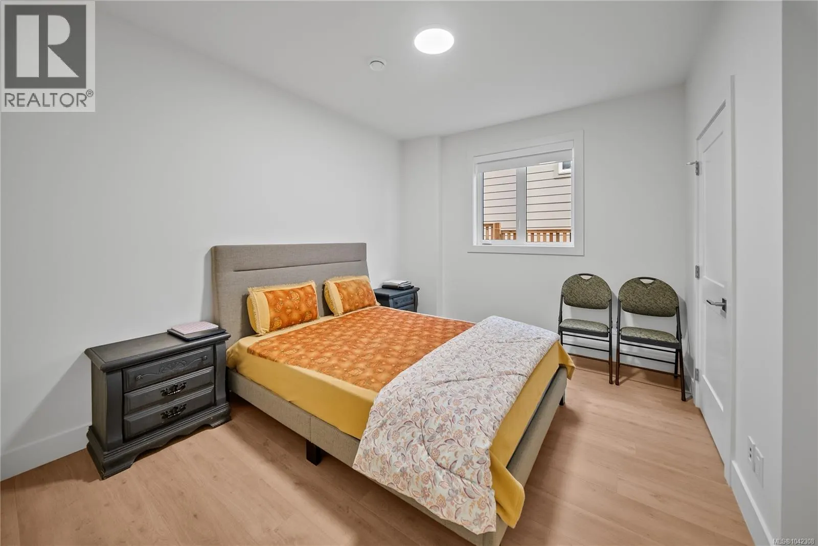 4646 Ambience Dr