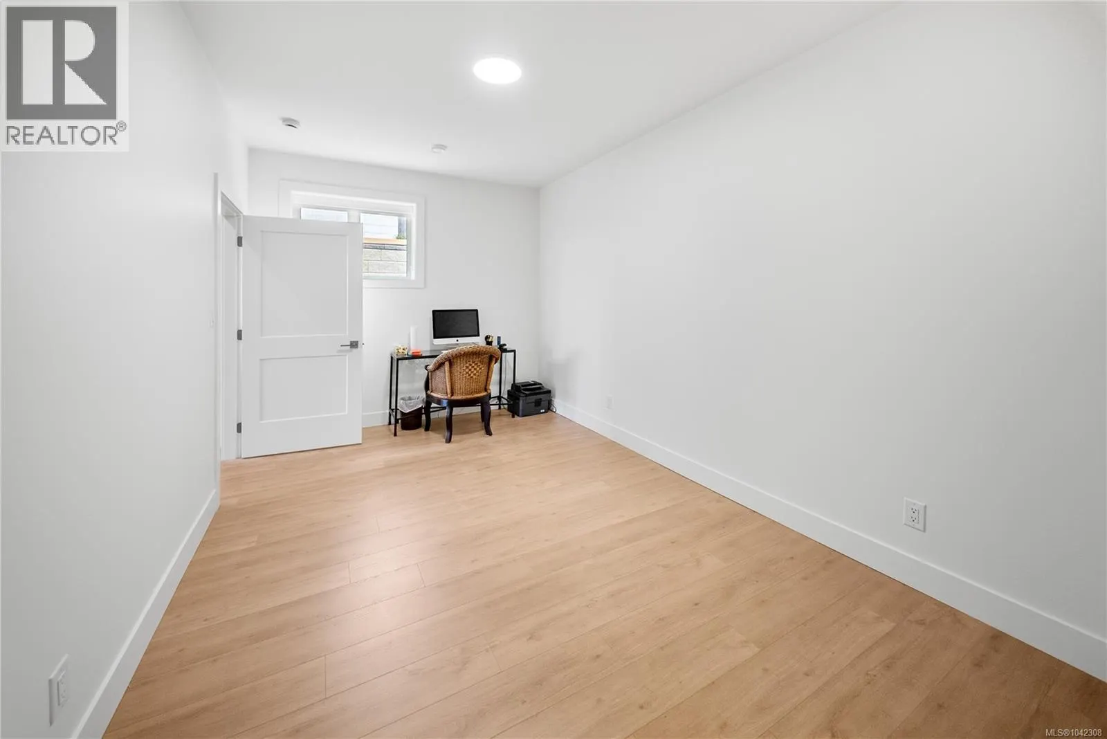 4646 Ambience Dr
