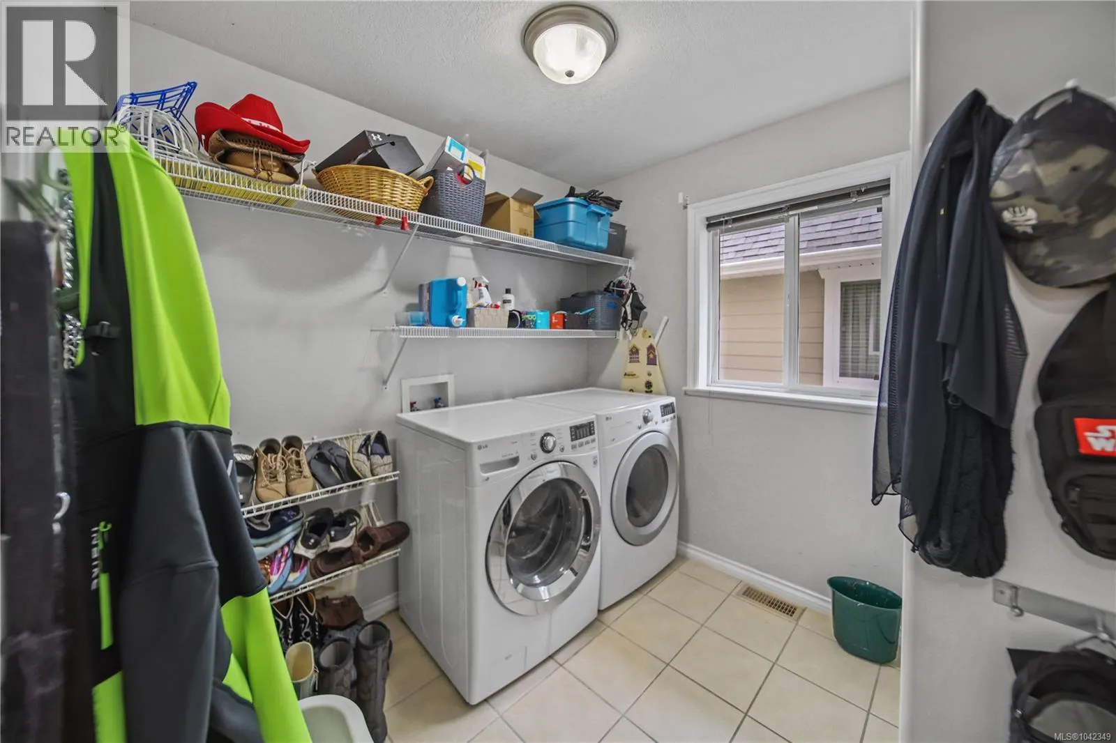 5575 Woodland Cres E