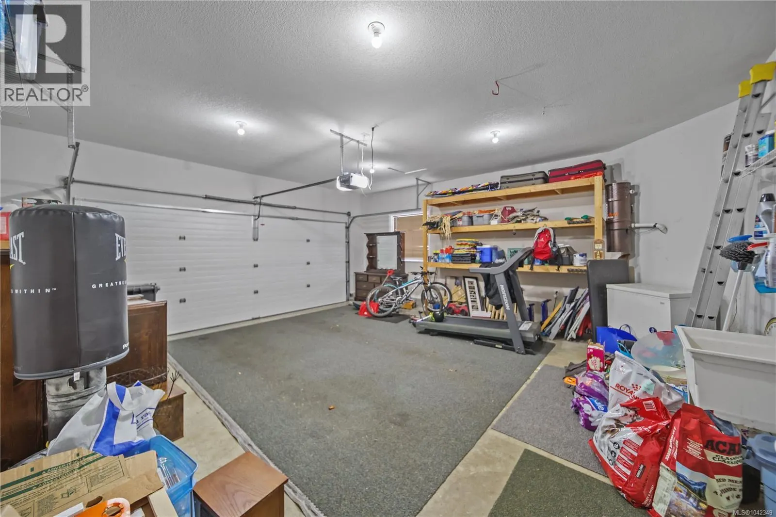 5575 Woodland Cres E