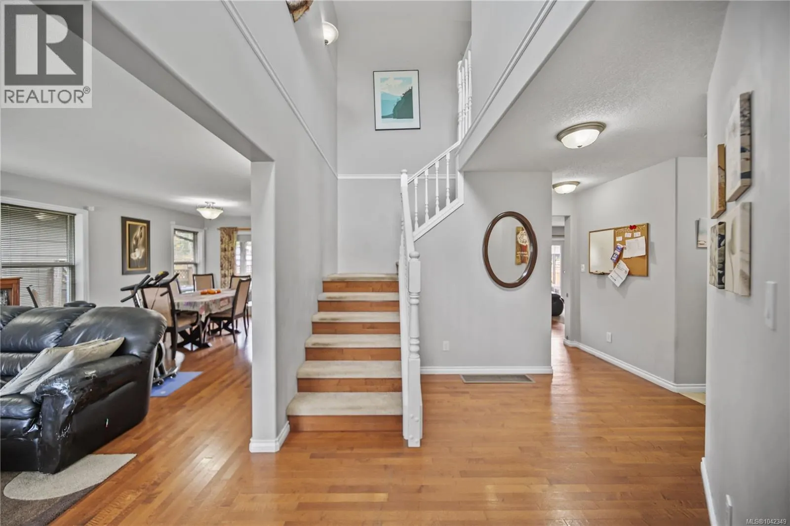 5575 Woodland Cres E