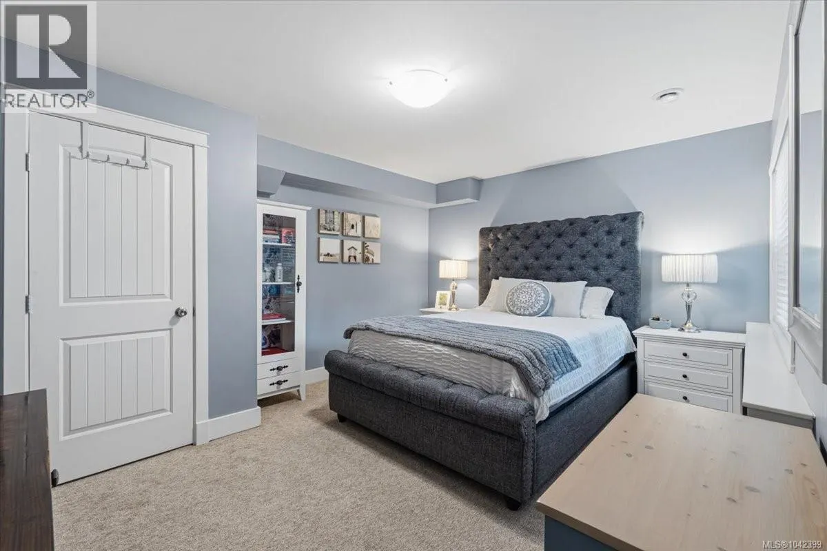 3341 Schooner Cove Dr