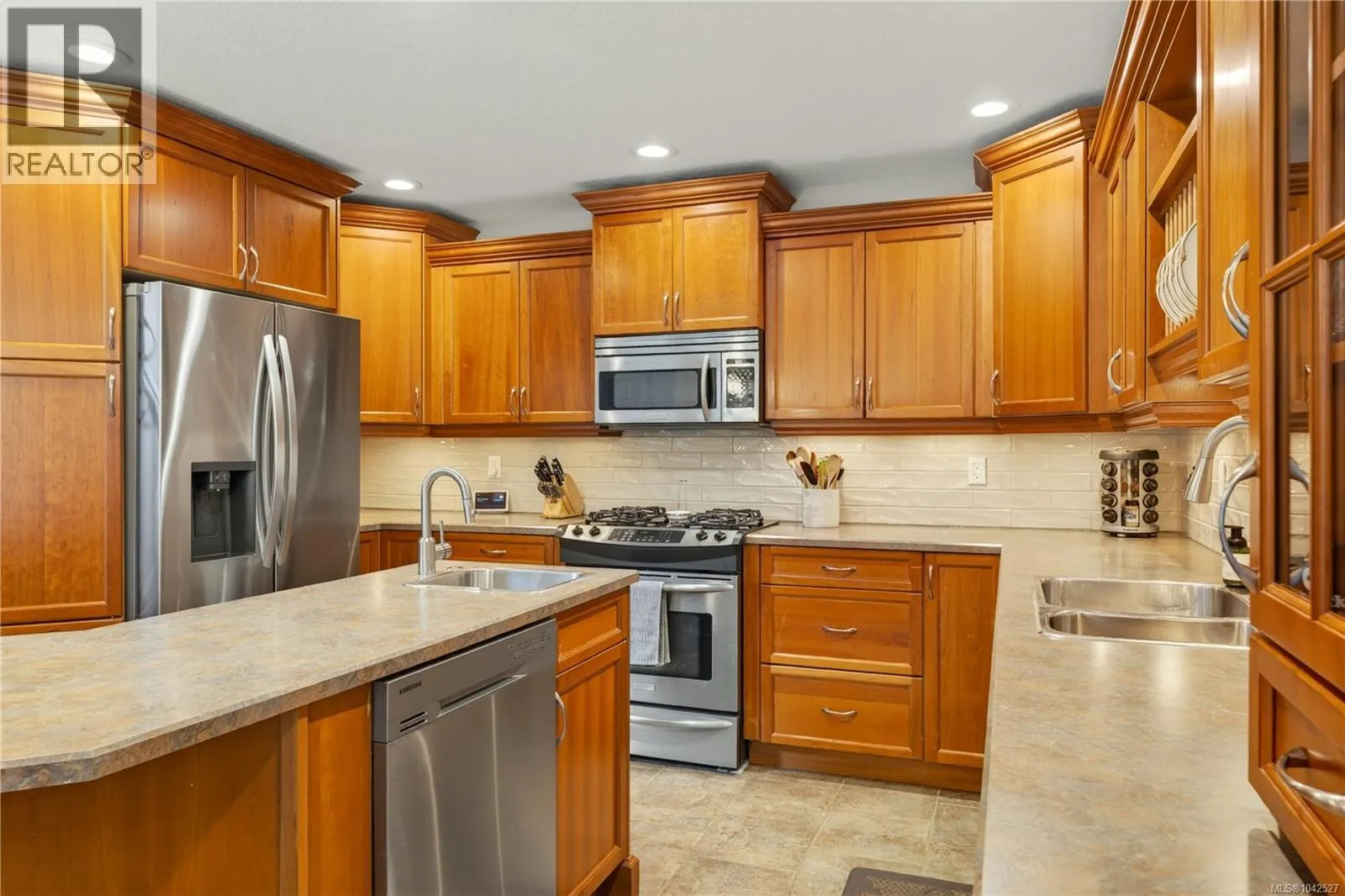 775 Southland Way