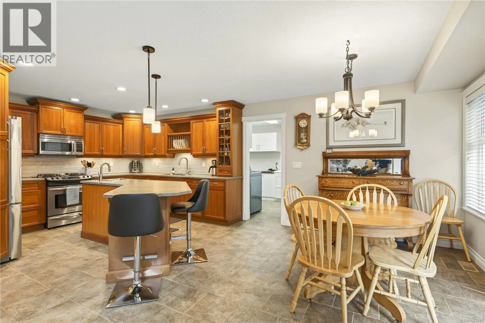 775 Southland Way