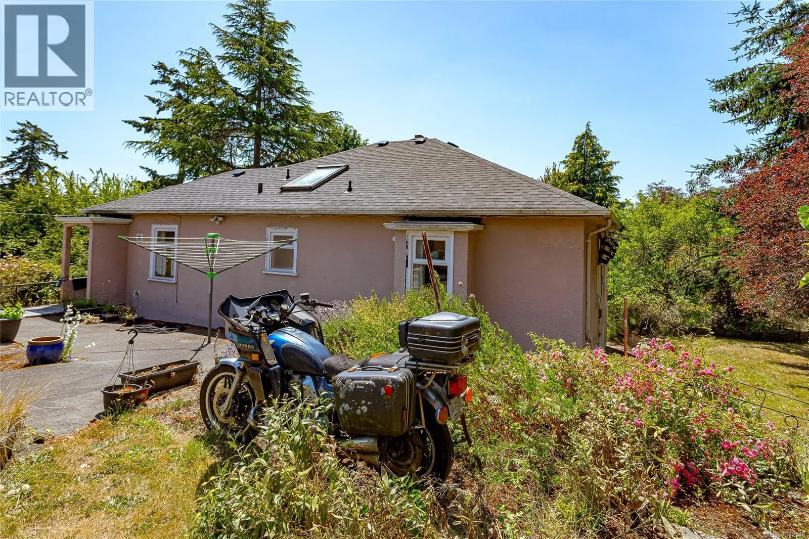 430 Gorge Rd W
