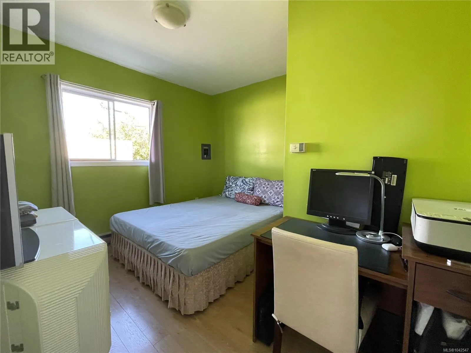 4541 Margaret St