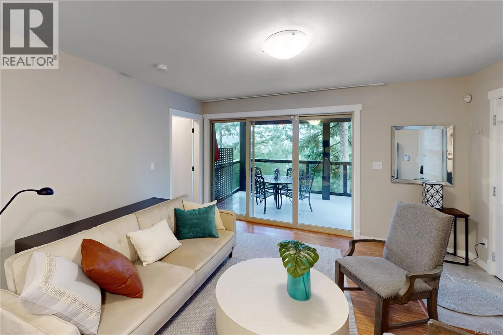 340 Summit Dr