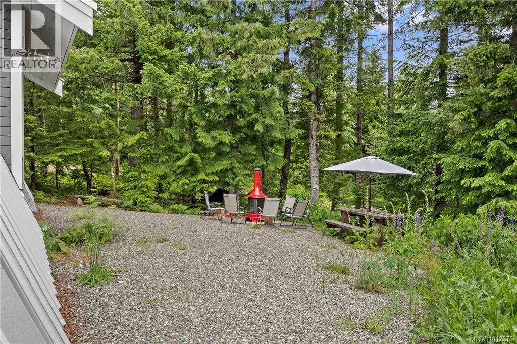 5461 Grouse Rd