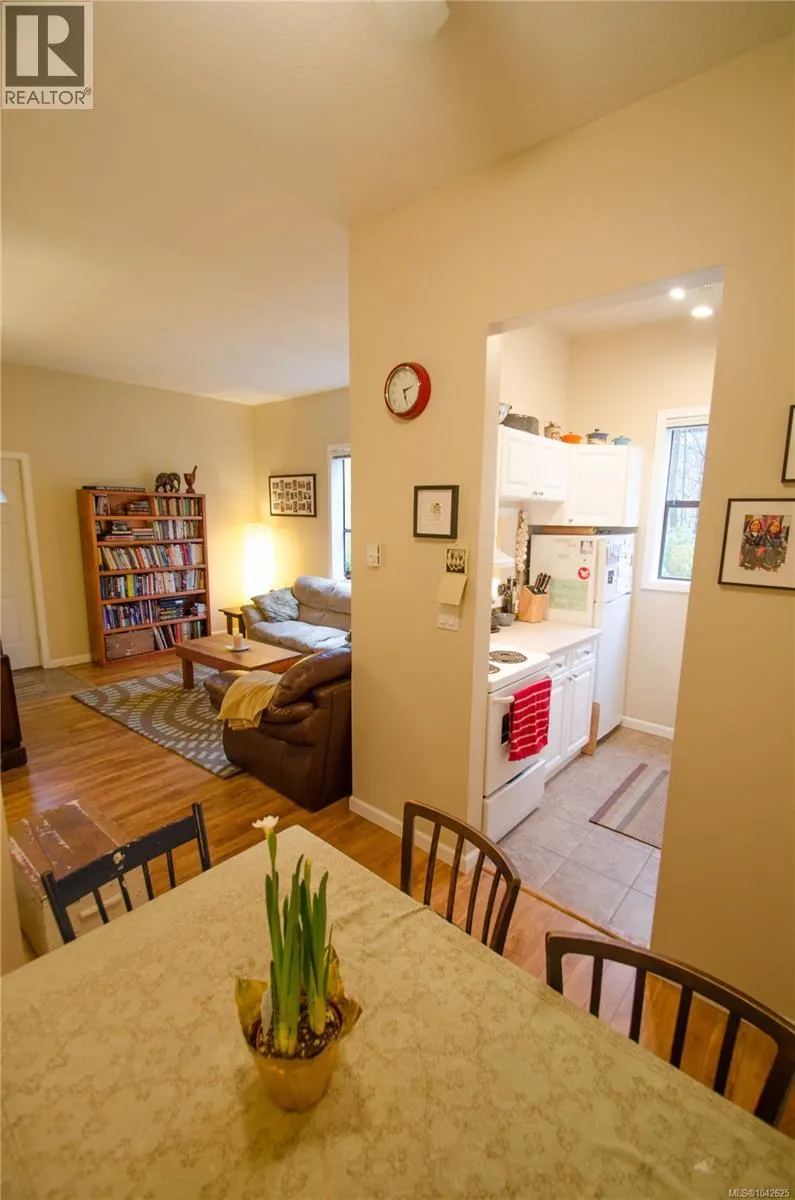 1025 Carberry Gdns
