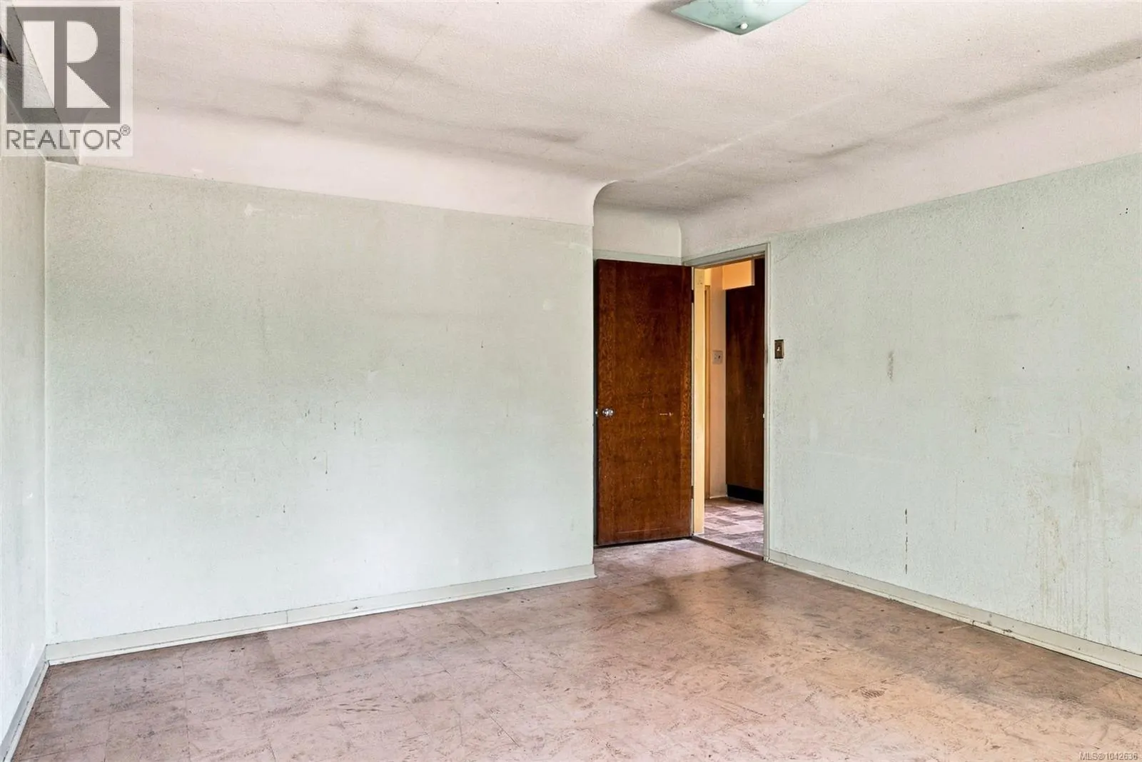 950 Dunn Ave