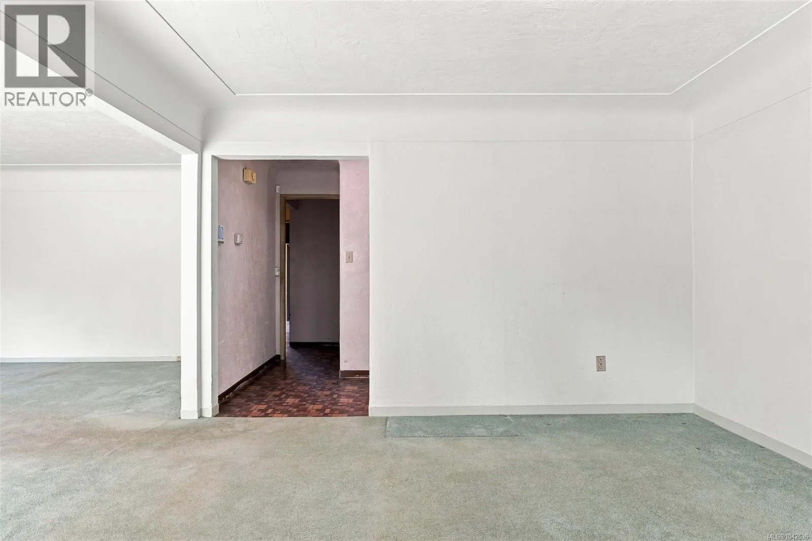 950 Dunn Ave