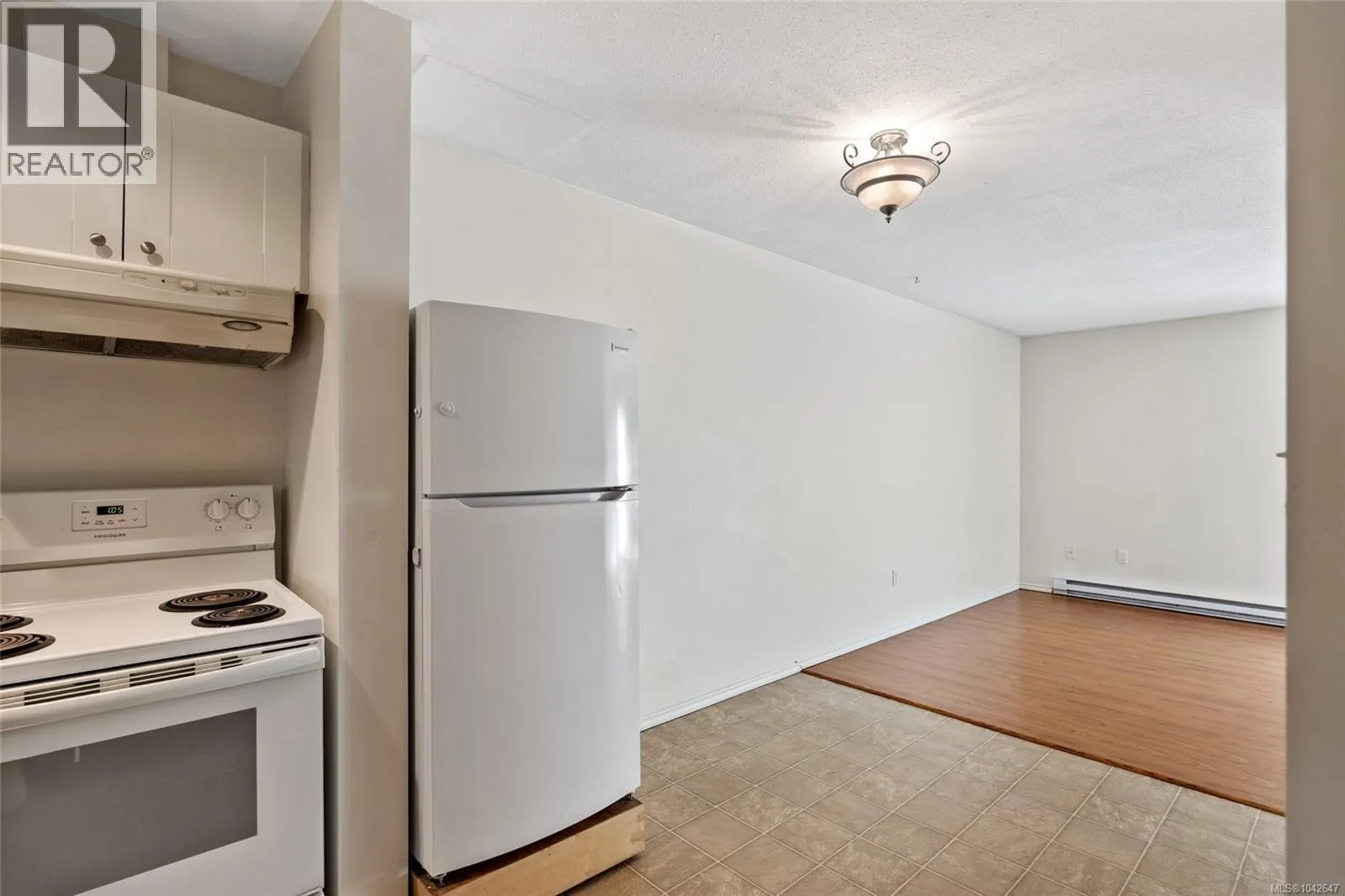 10 951 17th St
