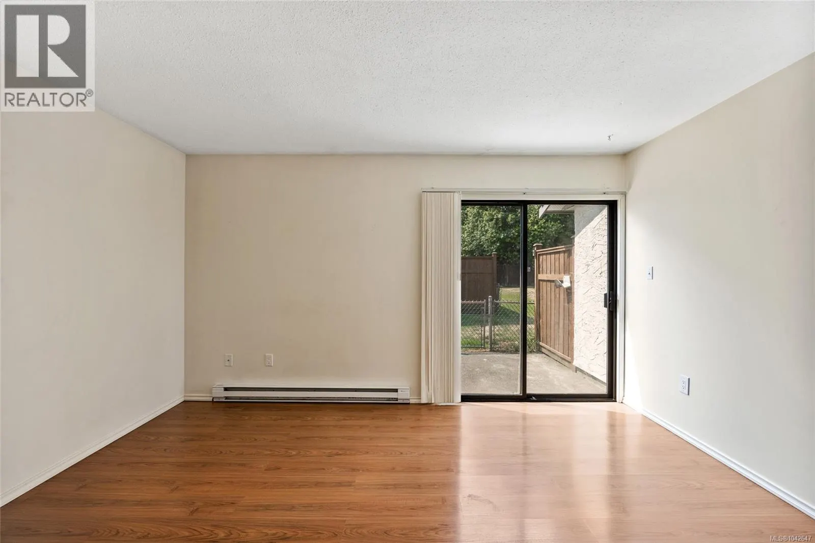 10 951 17th St