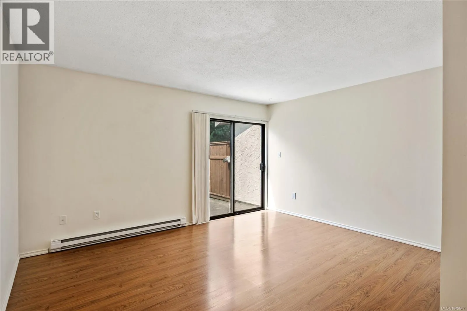 10 951 17th St