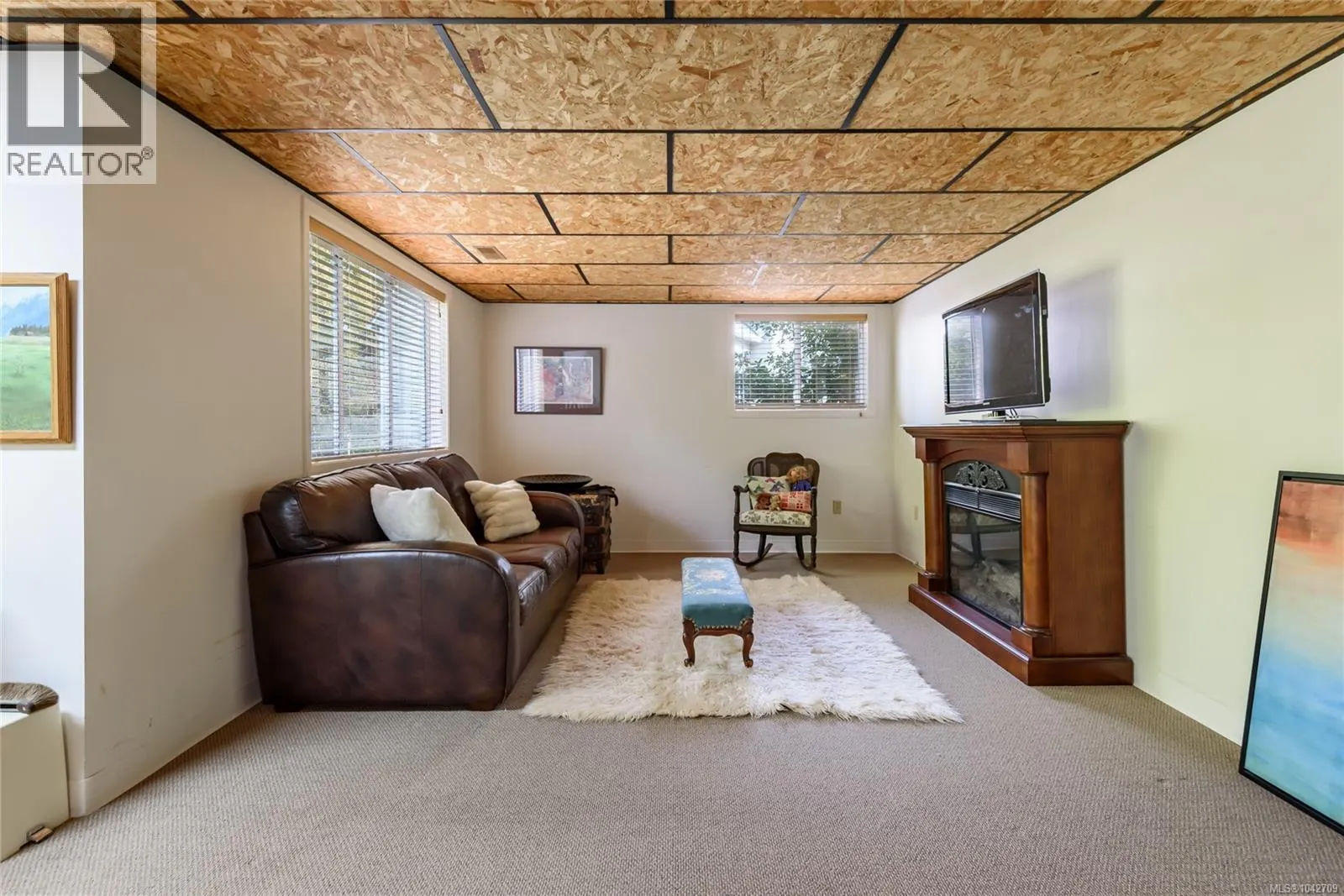 1716 Tofino Pl