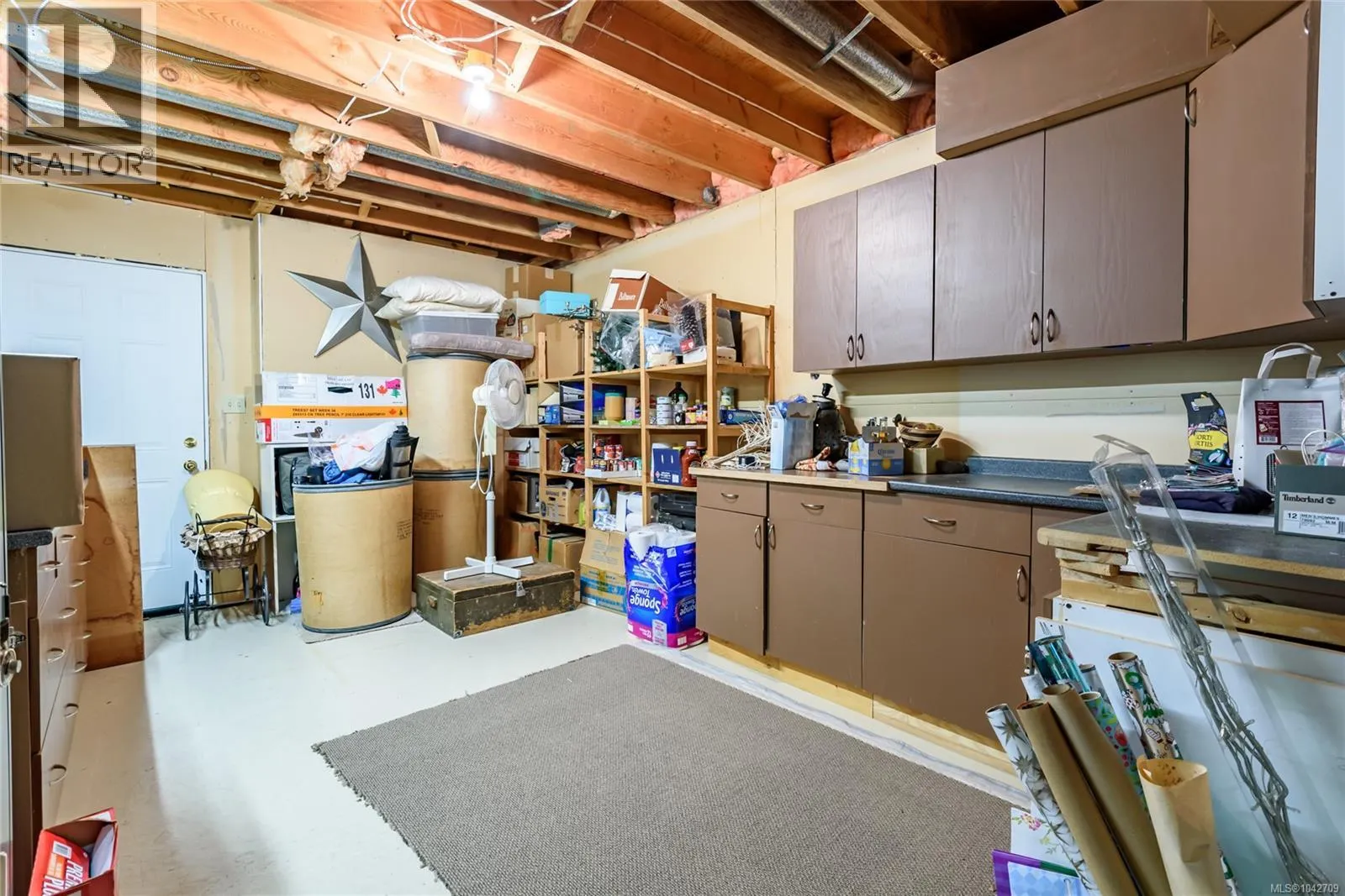 1716 Tofino Pl
