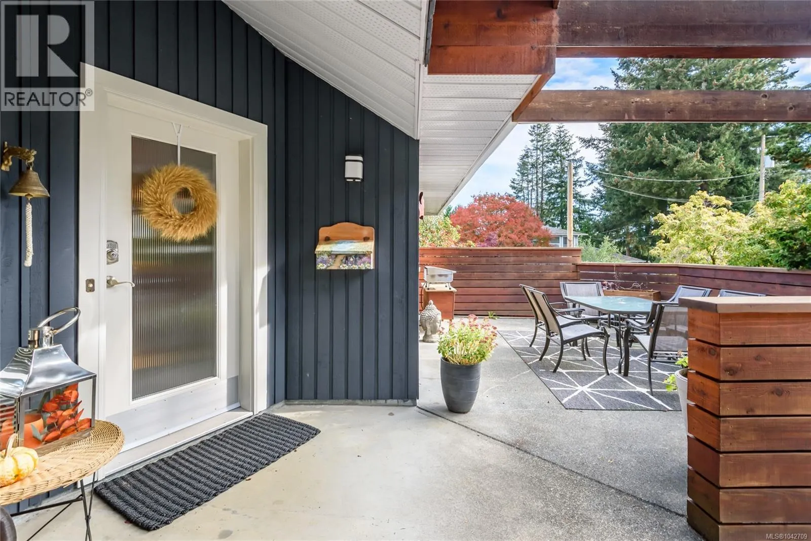 1716 Tofino Pl