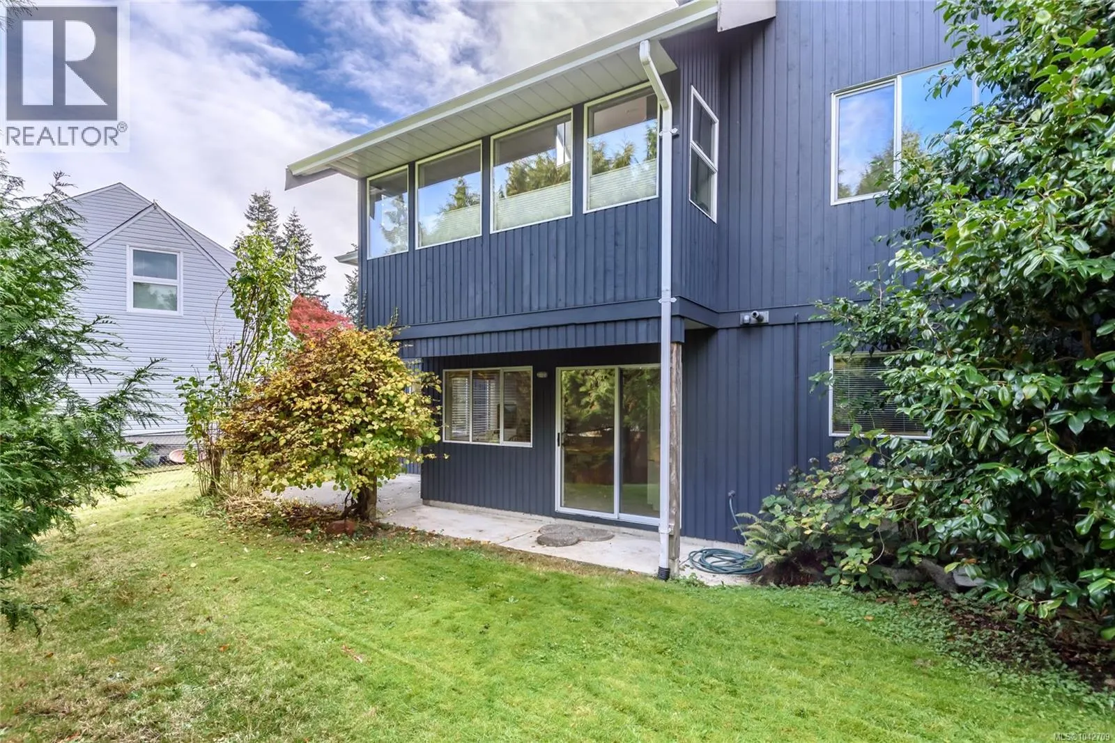 1716 Tofino Pl