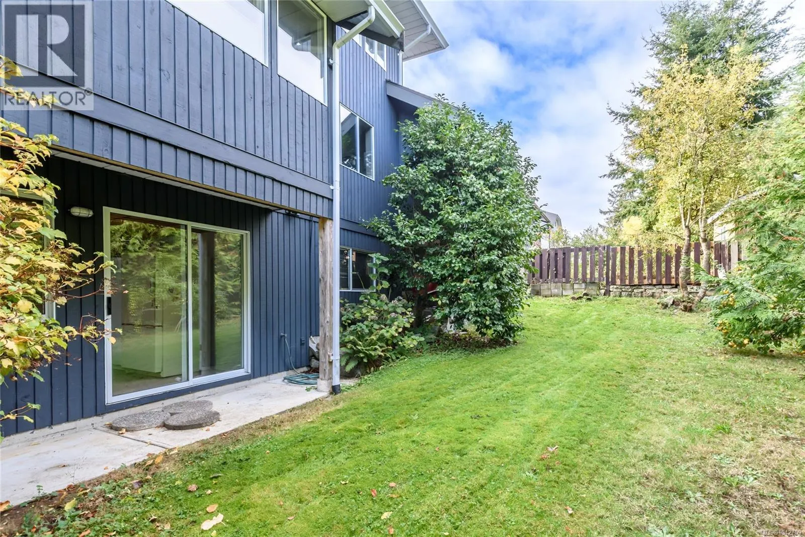1716 Tofino Pl