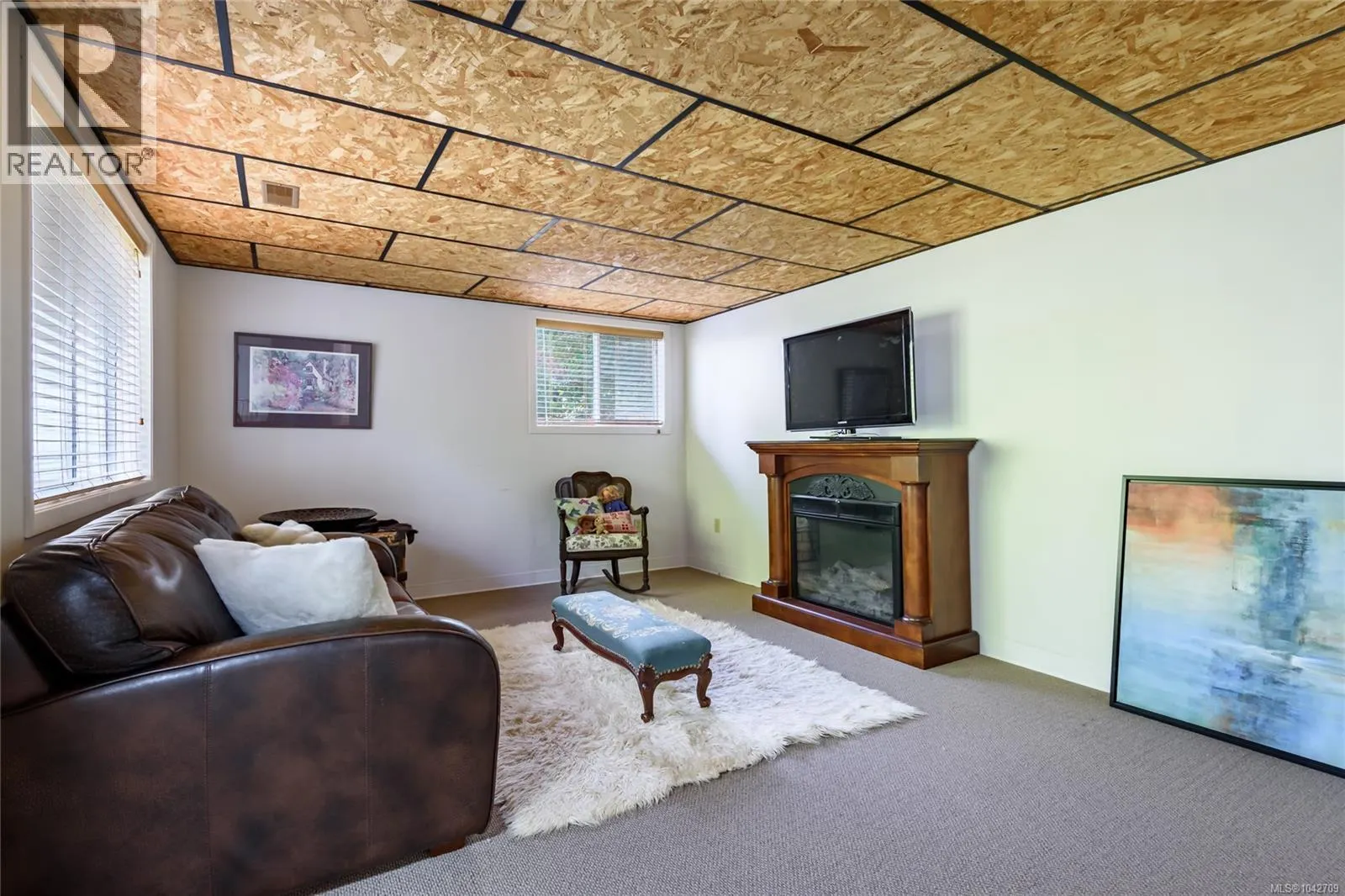 1716 Tofino Pl
