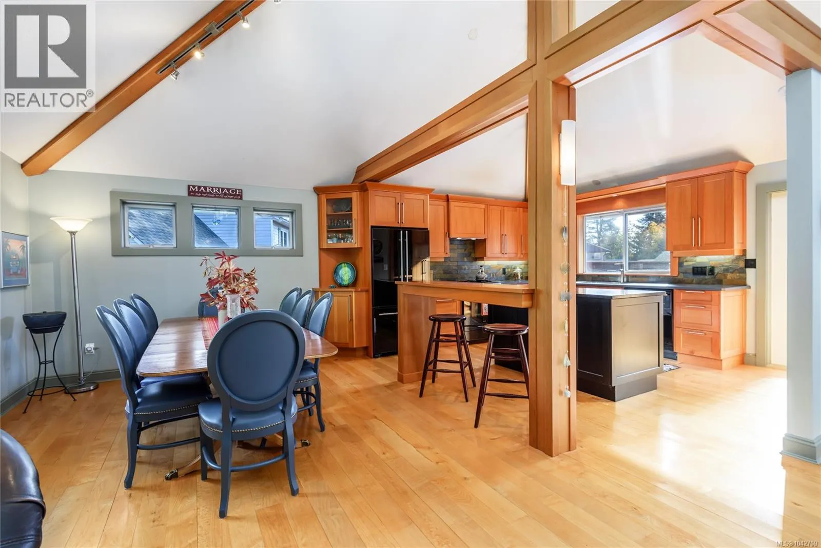 1716 Tofino Pl
