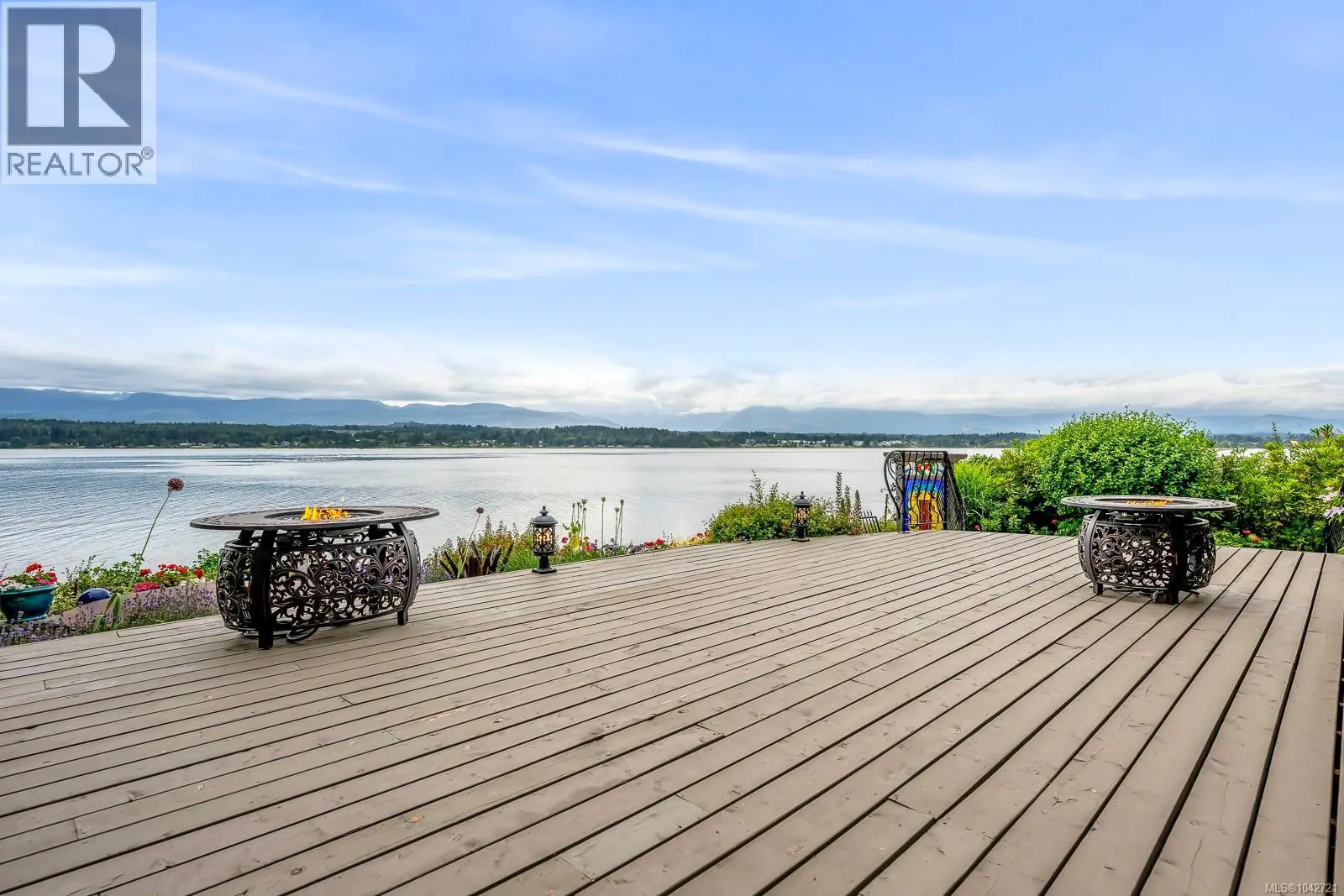 2299 Comox Ave