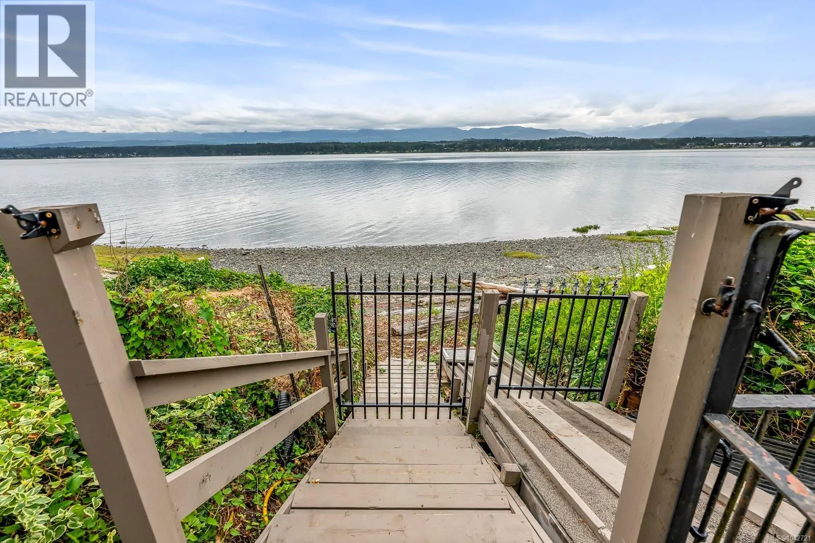 2299 Comox Ave