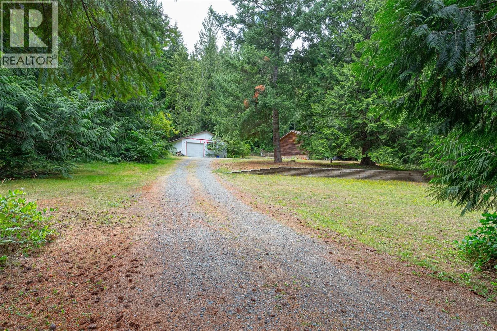 740 Spider Lake Rd