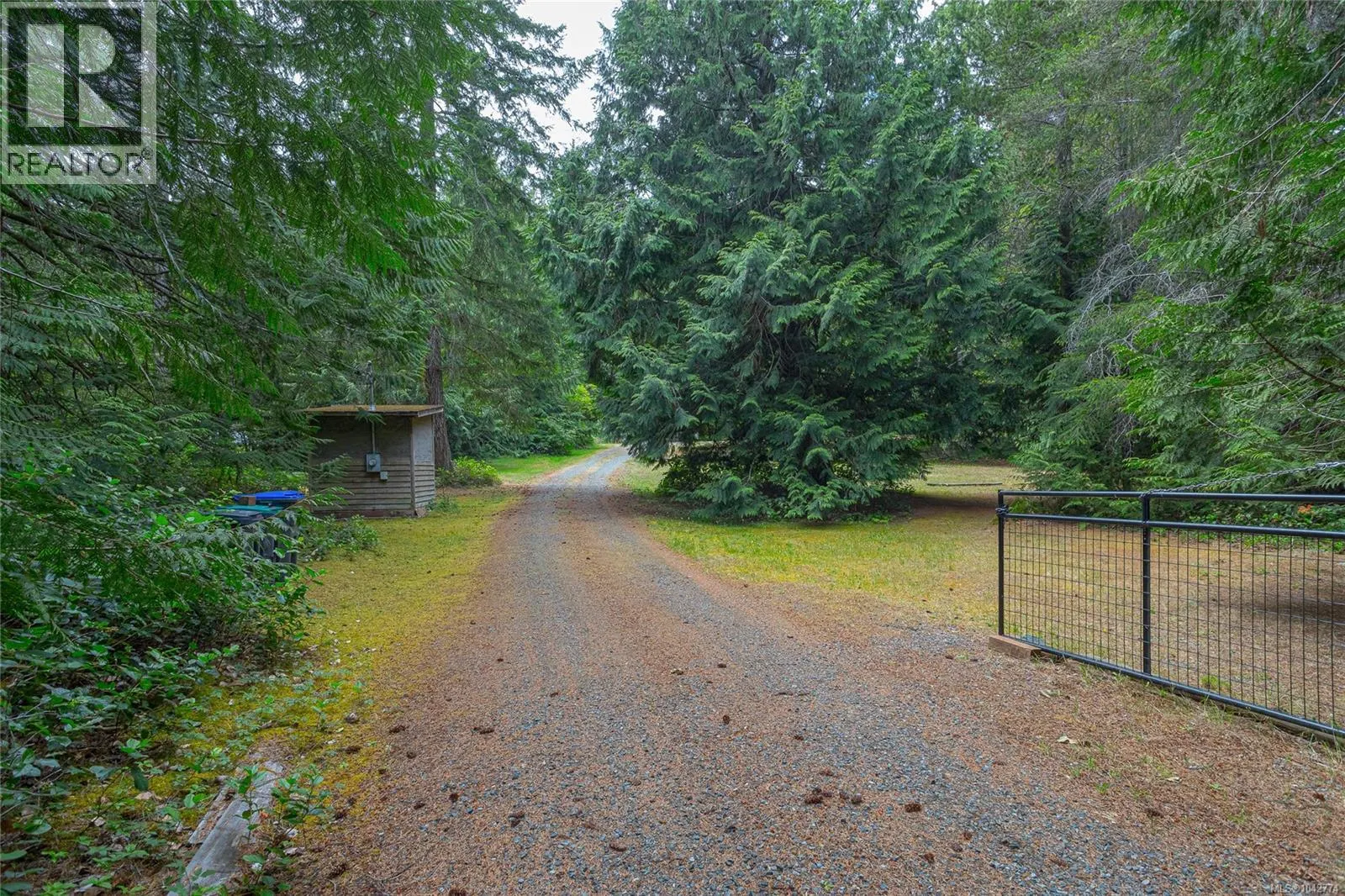 740 Spider Lake Rd